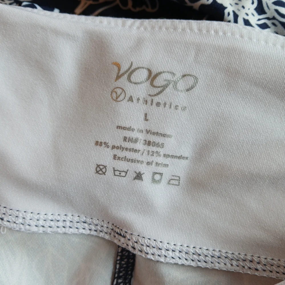 VOGO Athletica navy floral